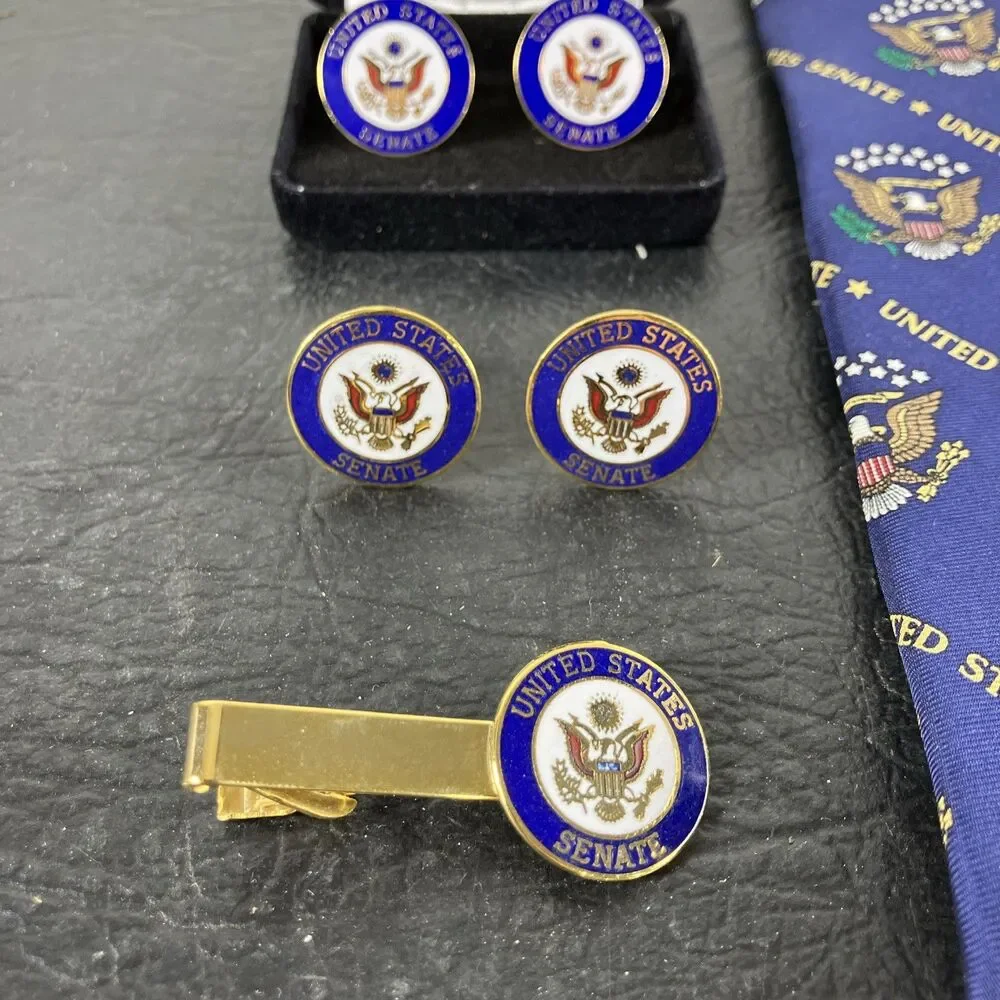 Lot Of Official United States Senate 4 Cuff Links, Tie Clip, Silk Tie Seal